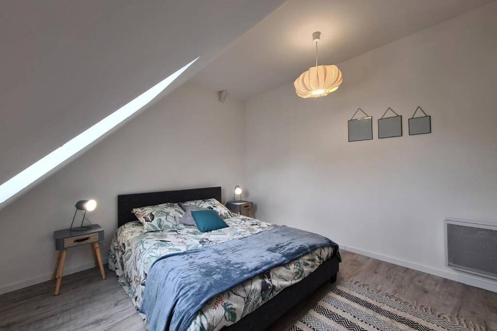 Centre Ville 3 Pieces Envoutant Sous Combles 40M² Joigny Kültér fotó